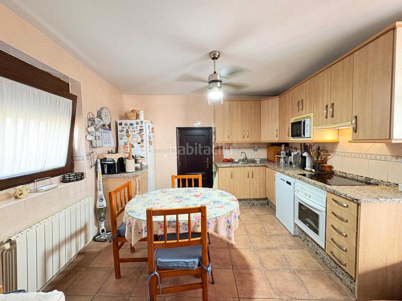 Foto a6782cb9-0b8f-4179-9407-b9b00254ac32. Casa  con piscina y amplio terreno en Aljucén