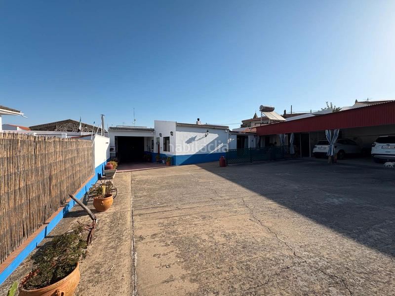 Foto a9f50ed9-e916-483e-bfc0-6d0d54d0f1e8. Casa  con piscina y amplio terreno en Aljucén