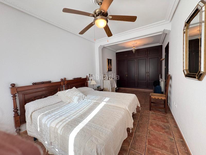 Foto abf166a5-d4b5-4cad-95c0-24eb995395d1. Casa  con piscina y amplio terreno en Aljucén