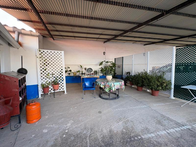 Foto d9a992ff-8771-484e-a1d7-0c515de67fdf. Casa  con piscina y amplio terreno en Aljucén