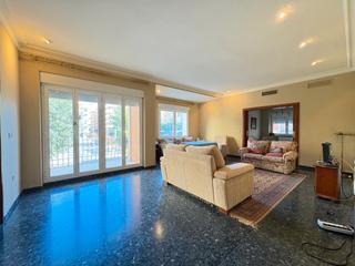 Pis en Santa Marina. Espectacular piso en badajoz con garaje