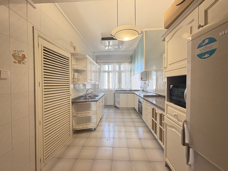 Foto acbda8b0-4624-4cd4-885b-ee34bbb42d1e. Lloguer pis amb calefacció a Centro Mérida