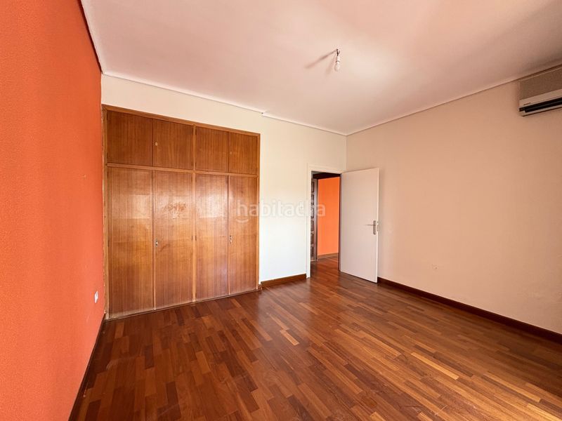 Foto 80fc7a1b-e03c-4a55-bf80-7c317ed9cfeb. Rent flat with heating in Centro Mérida