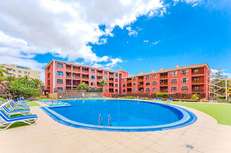 Foto c860fa6a-b983-4065-b967-54d5fcc5fdcd. Pis amb aparcament piscina a Palm - Mar Arona