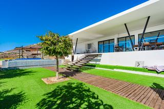 Casa  Calle la sabinita. Chalet independiente a la venta en la sabinita arona