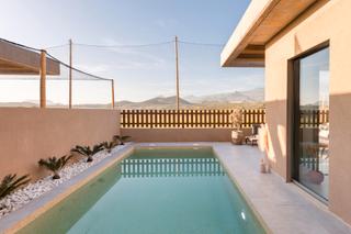 Casa  N/a. Chalet independiente en venta en amarilla golf