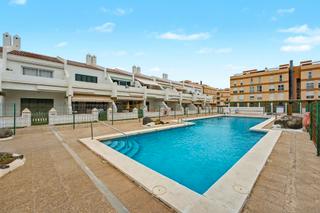Dúplex en Calle uruguay 1. Se vende duplex en el medano