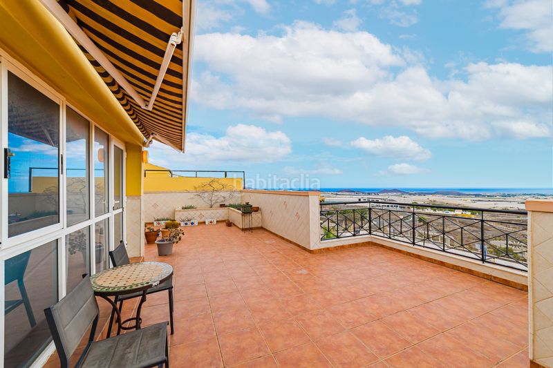 Foto da9ee5bc-39e9-4ff8-bf46-2d595881b4d3. Ático en calle petalo 1 ático en venta en parque de la reina en Arona