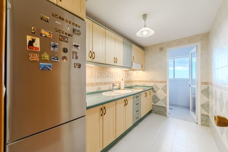 Foto f8e5321c-ad2d-4501-9665-766c2fd8f075. Ático en calle petalo 1 ático en venta en parque de la reina en Arona