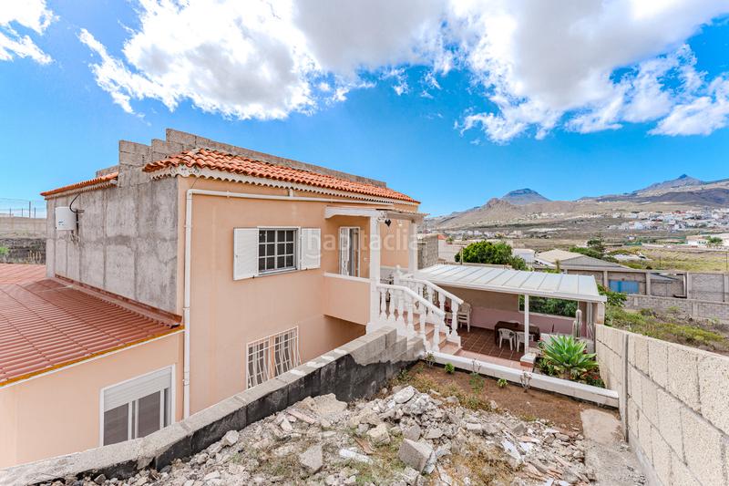 Foto 38e047a1-d2e8-4557-a960-3a5418b88720. Casa  / chalet independiente en venta en Buzanada en Arona