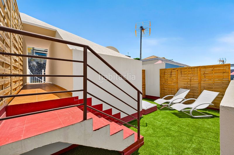 Foto d066185f-f2ff-438e-876c-c2a8e37c0c80. Casa adosada chalet adosado en venta a Chayofa en Arona