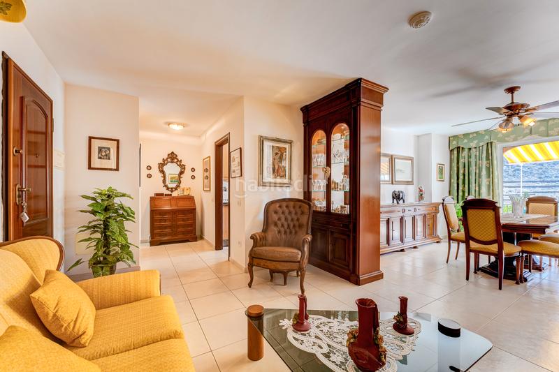 Foto fcc8fb80-58f3-4fca-ab21-2d305a5fe36c. Piccolo appartamento con piscina in Los Cristianos Arona