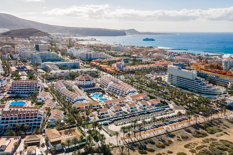 Foto 0c93d224-a793-443b-9fa2-b85152bf8f3b. Piccolo appartamento con piscina in Playa de las Américas Arona