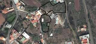 Terreno residenziale in Pasaje roque nublo 7. Terreno urbano consolidado de uso residencial de 3.096m2 en firg