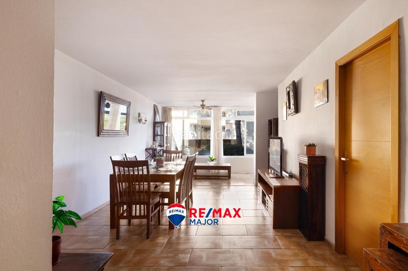 Foto 30c381eb-daa5-443a-943a-41958fdda4fc. Etagenwohnung mit parking in Costa de la Calma Calvià