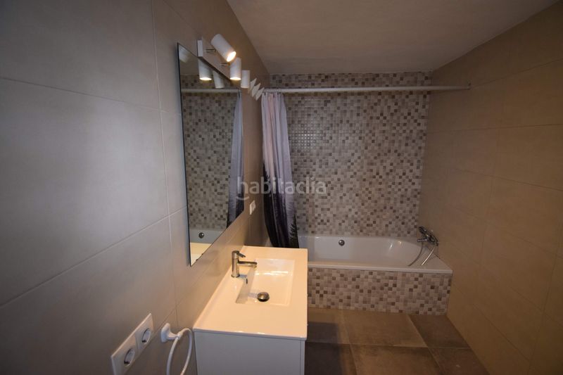 Foto 4a9971bf-b47b-479a-a95b-4312fffda9e2. Casa amb aparcament a Muro
