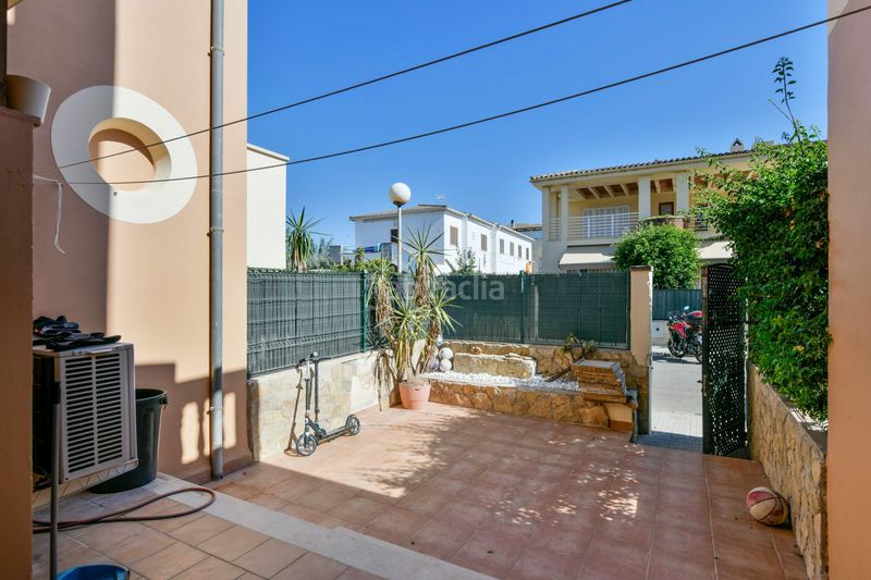 Foto 7b0883cf-68a1-4fd8-8379-27f2a990d94a. Casa adossada amb aparcament a port d´Alcúdia-platja dálcúdia Alcúdia