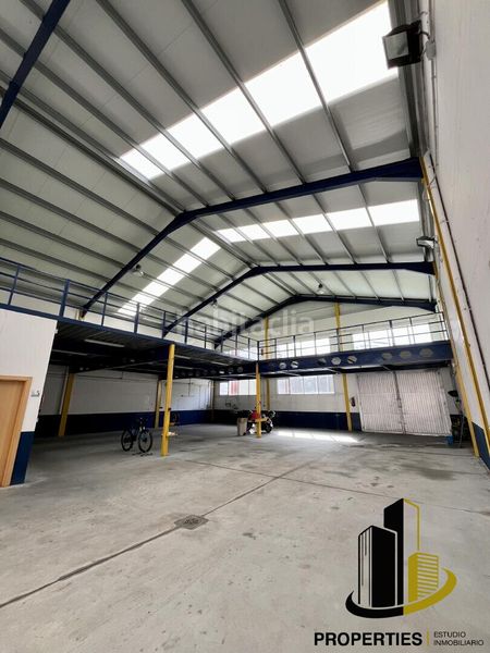 Foto 94739e73-422a-437b-89e9-a276d1466cd2. Nave industrial en Béjar