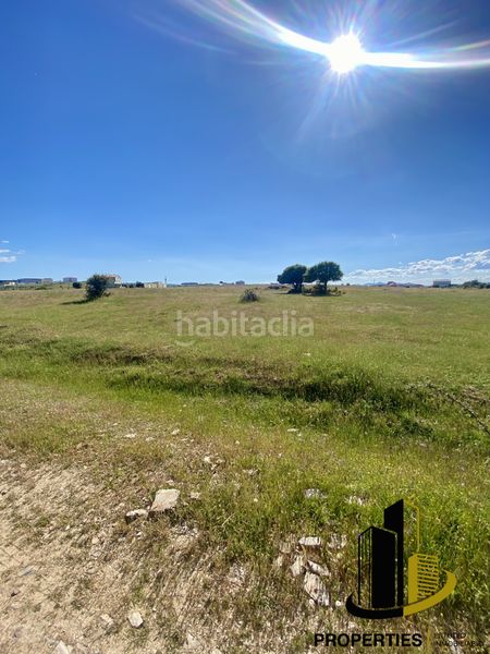 Foto 194ecba6-a1d4-46b8-83ff-42036254507e. Terreny residencial a Guijuelo