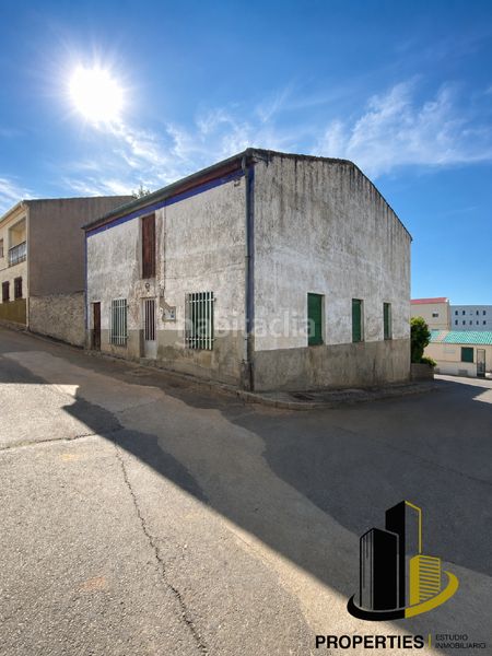 Foto b3492972-5a38-4c7d-87ce-0c0b6f278827. Casa a Guijuelo