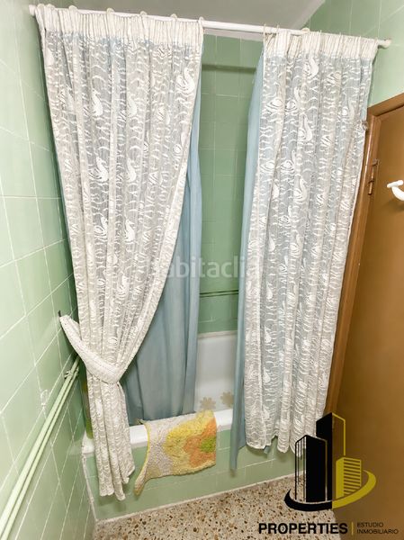 Foto ece5743c-74b4-4e5b-bd3d-34b737fcffce. Casa a Guijuelo