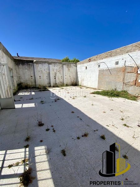 Foto f47fe8e5-d9d8-459a-a77f-123eaff9d104. Terreny residencial a Guijuelo