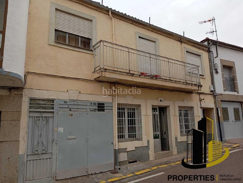 Foto 8c82eba0-09d2-44a4-b9b3-b19f431f495a. Casa en Ledrada