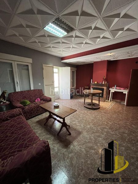 Foto fb23ee9f-15ff-4f70-972e-b48e72ae9a18. Casa en Ledrada