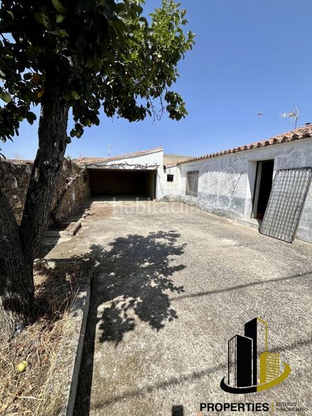 Foto b0f9a35f-03d6-432c-a936-c5bc12646845. Casa a Pedrosillo de los Aires