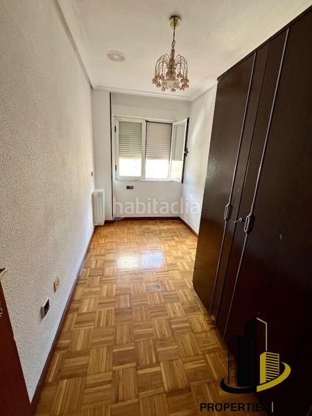 Foto c73d0d9f-5134-4fff-8cb2-808a8d242943. Piso en Guijuelo