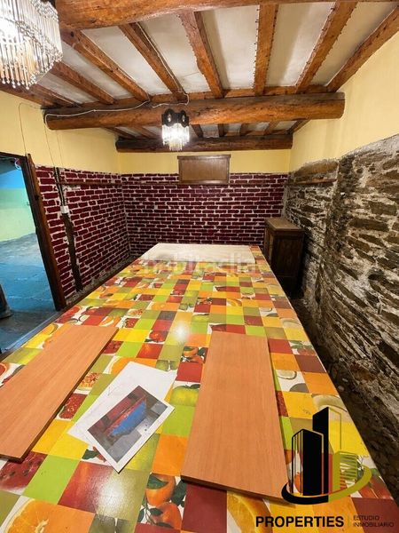 Foto f7637960-53ce-4b68-bd1b-c15ab9d7b9c2. Casa in Guijuelo