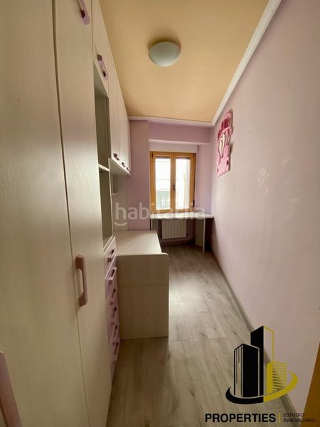 Foto 66fb8800-b1cc-4e76-a234-f8a50a85b010. Edifici a Guijuelo