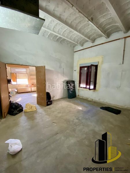 Foto 8e80cca3-5a8d-42b5-b18a-d25c510bdb37. Edifici a Guijuelo