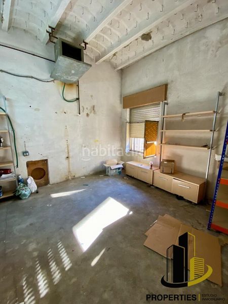 Foto c74ff9db-44e3-4d6e-a4c2-e03c2c86337b. Edifici a Guijuelo