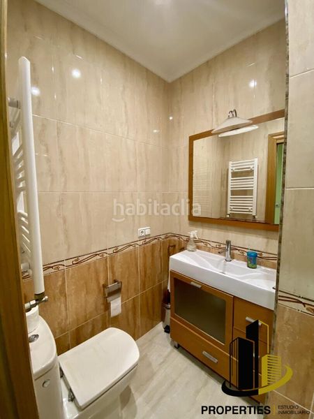 Foto c887e8d4-9c40-4496-9bc8-ca782e82951c. Edifici a Guijuelo