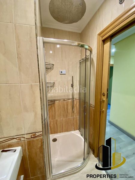 Foto d6e7ff90-6cb5-4588-9600-f0c58c1fc707. Edifici a Guijuelo