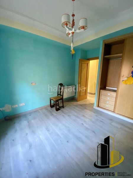 Foto f6350e9d-e38b-4dec-86e6-d563cec9530a. Edifici a Guijuelo