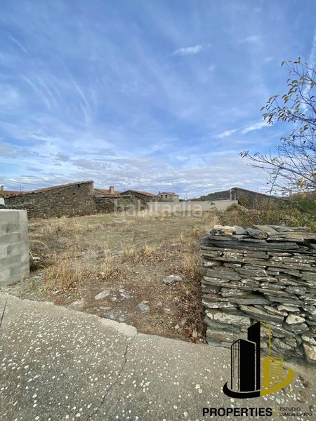 Foto fe51a227-853d-4373-a764-73b26fc254c0. Terreno residencial en Guijuelo