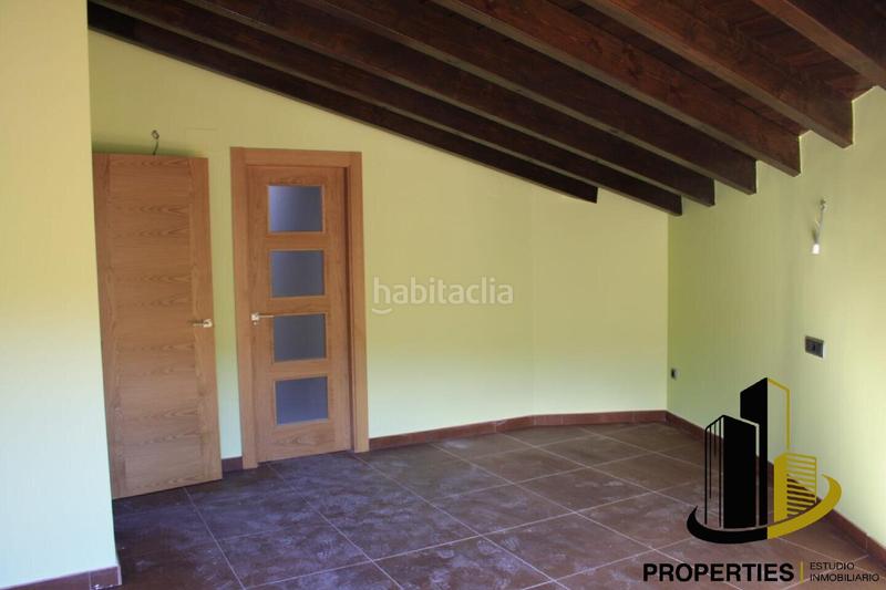 Foto 977aba7a-c796-45a8-a879-cc2e7c0c6073. Casa in Puerto de Béjar