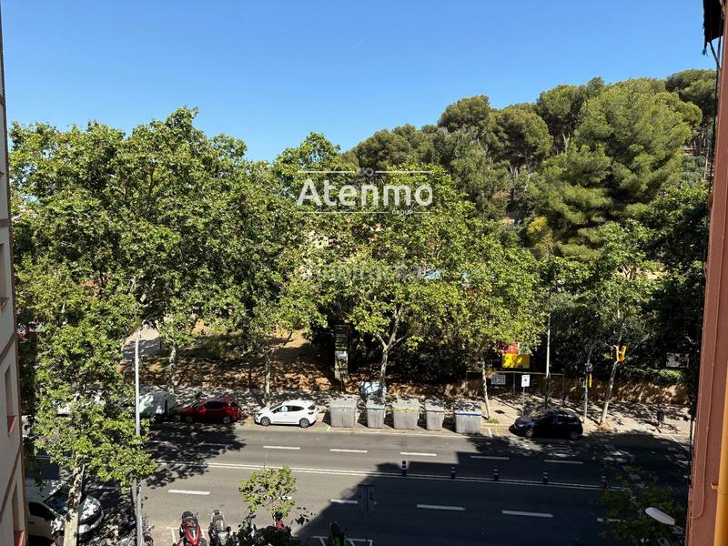 Foto d4839d3f-a94d-49cc-b457-118ee7115adb. Piso canigó Horta piso exterior de 60 m en finca con ascensor en Barcelona