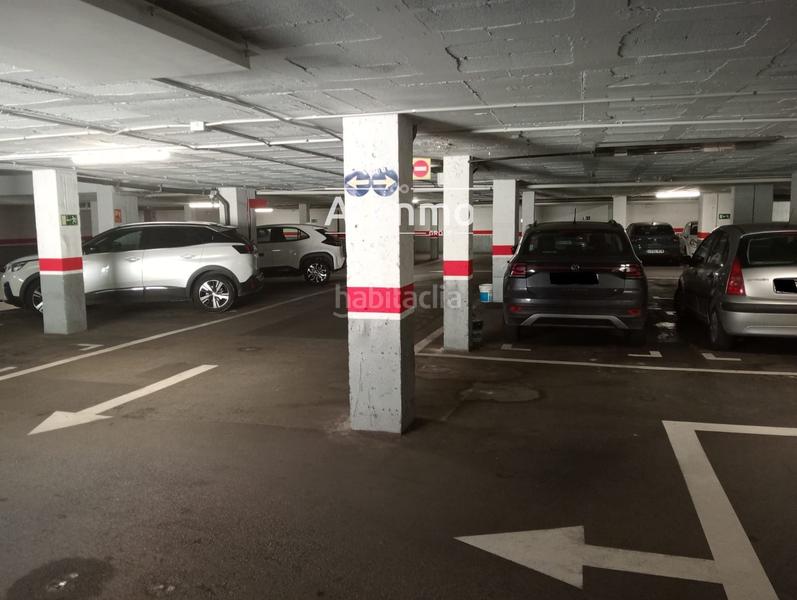 Foto 8786184c-3cbd-4182-8444-056c5f5b8feb. Parking voiture dans Horta Barcelona