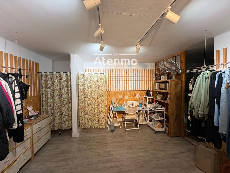 Foto 2f690d9a-3684-43f4-ac0c-55b7203be1e7. Traspaso local comercial baixada de la plana Horta negocio de moda en traspaso en Barcelona