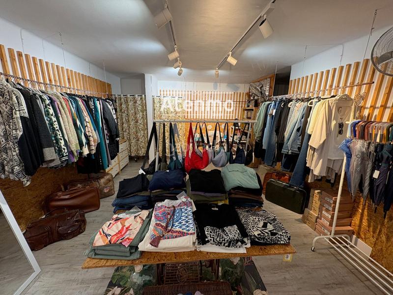 Foto 78d0e60e-7ada-41d7-88ef-b722e66b818a. Traspaso local comercial baixada de la plana Horta negocio de moda en traspaso en Barcelona