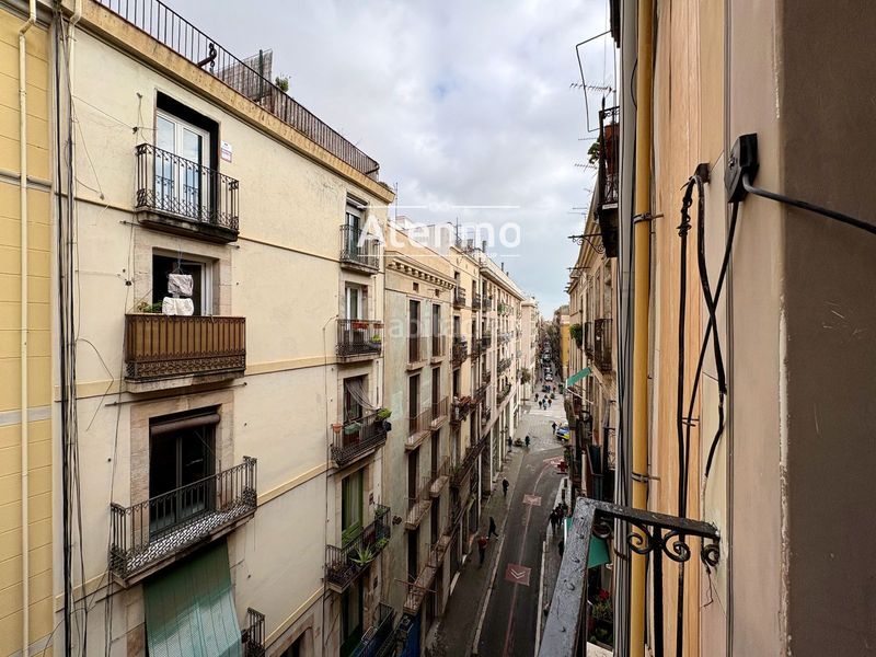 Foto 5ac8bbf9-2072-474e-9107-3d482dc00fce. Pis a Raval Barcelona