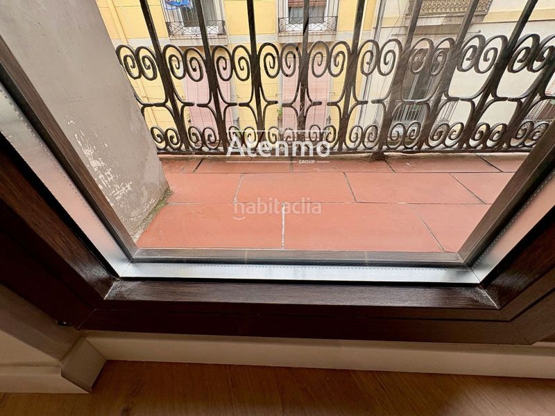 Foto 6abc8b62-552d-4953-a9cd-16f7cc414d57. Pis a Raval Barcelona