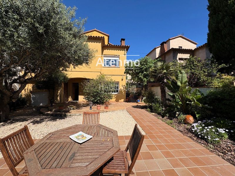 Foto d0759183-cfc4-4e0c-ad67-03efc6ef40ac. Casa amb calefacció a Horta Barcelona