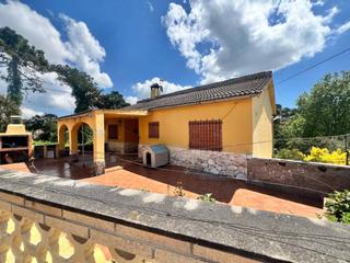 Casa  Serra del cadí. Magnifica casa en mançanet de la selva