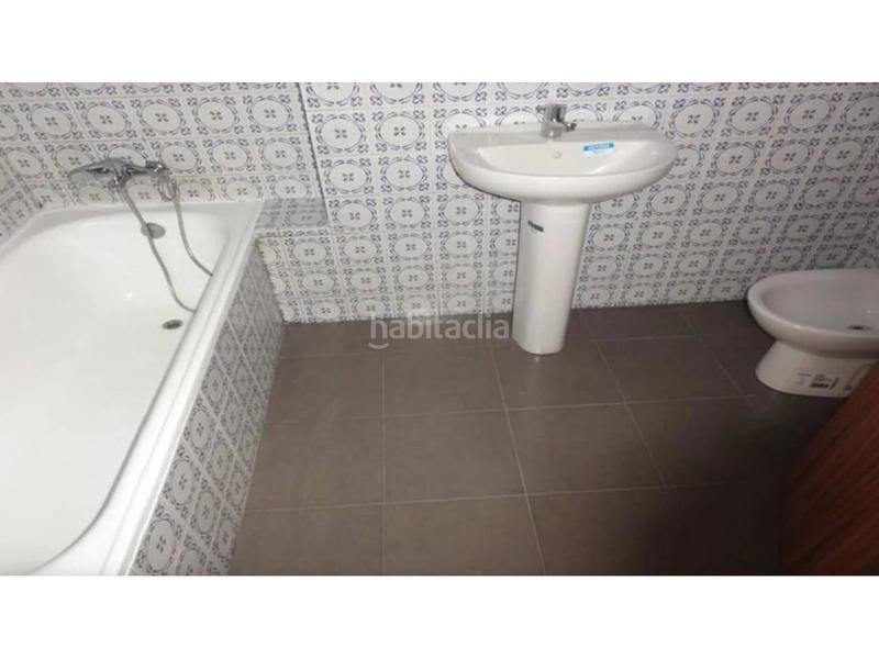 Foto d24f296e-19f8-4012-a61a-e5a019a42c64. Piso oportunidad de inversión inmueble alquilado en Salt