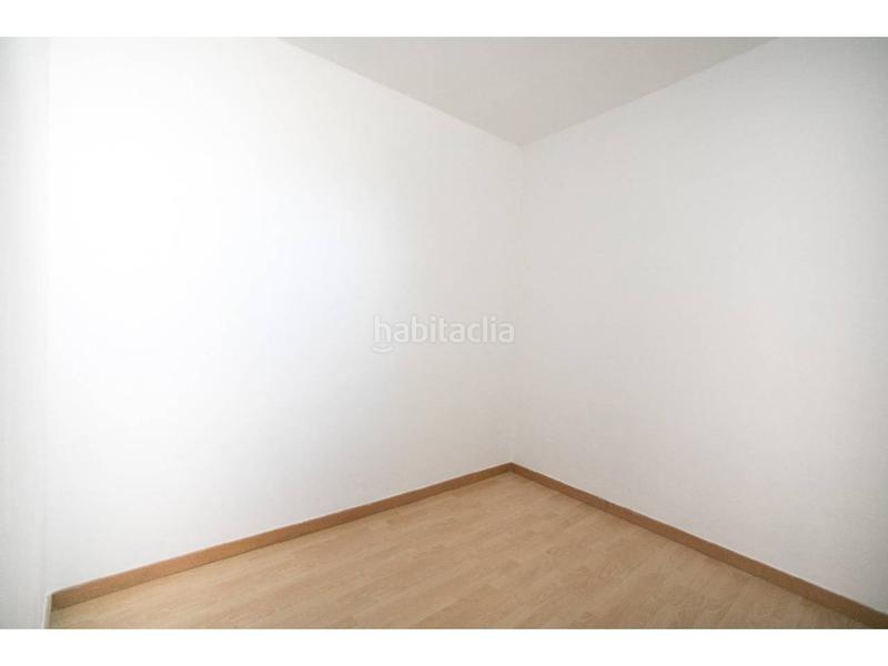 Foto 9101107a-fc65-4240-b4ce-c69da5bb7b01. Piso  ocupado en venta en residencial Blanes - vistamar Blanes