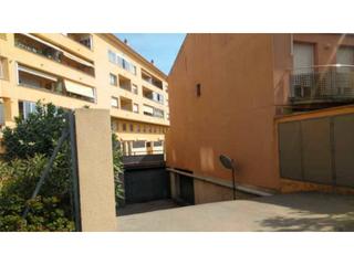 Aparcament cotxe  Manol. Garaje en figueres
